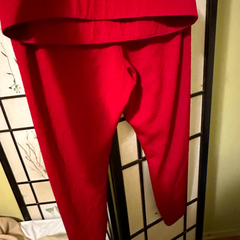 In every Story red leggings